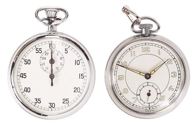Comparing Mechanical Pocket Watches to Other Timepiece Options