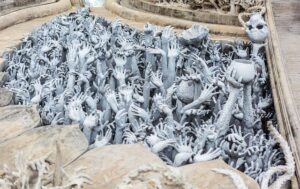 Aishwarya Rai Watch Collection: Bollywood Beauty’s Timeless Picks