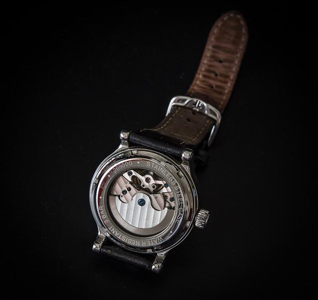 3. Finding a Reliable ⁤Watchmaker for Servicing your Seiko ⁣Automatic Watch