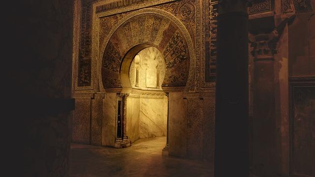 Craftsmanship and Precision: Unraveling the Intricate Mechanics of Fossil Watches