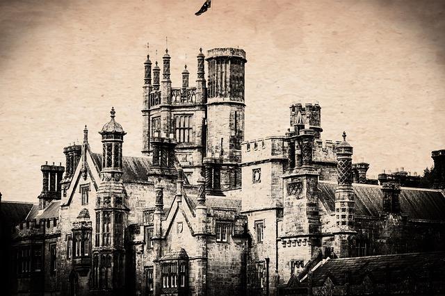 - Overview of Tudor Black Bay Retail Price